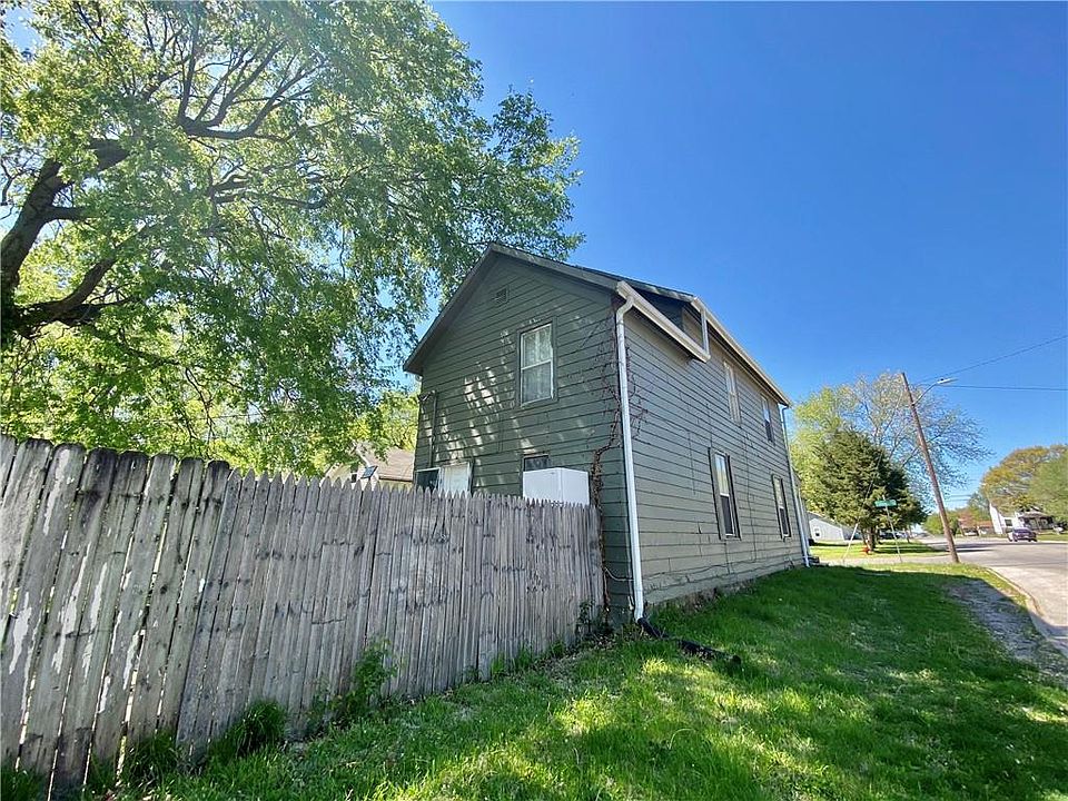 301 Pottawatomie St, Leavenworth, KS 66048 MLS 2438709 Zillow