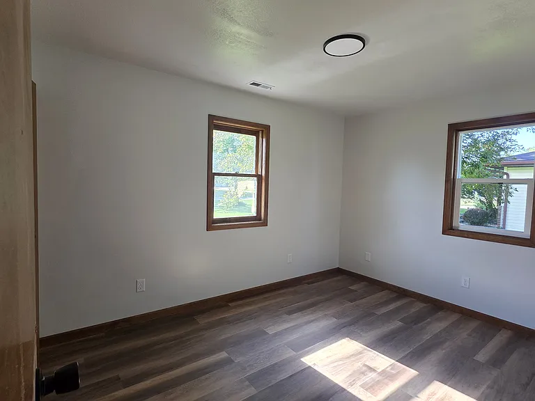 121 Avalon Dr — Photo 12