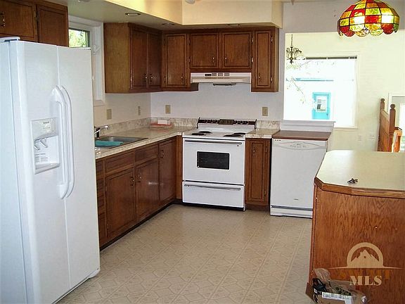 5th image of 303 E Gallatin Ave