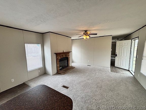 3rd image of 426867 E 1090th Rd