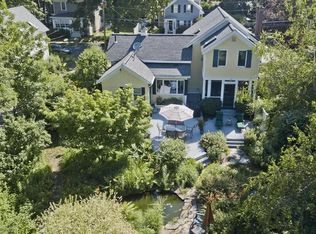 58 Lilly St, Northampton, MA 01062