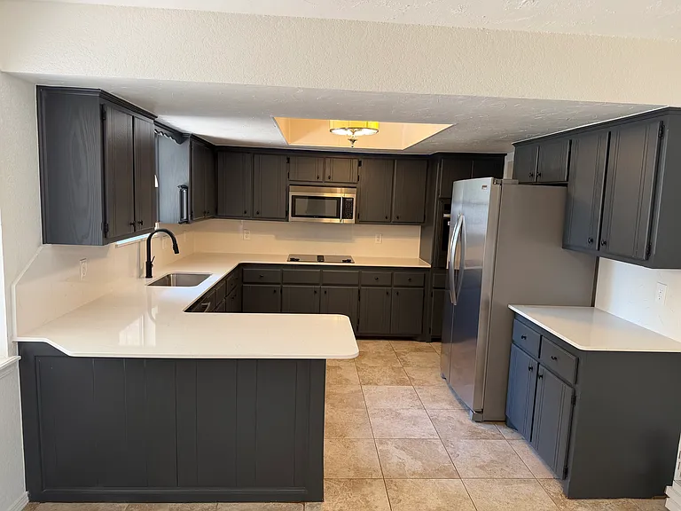 2116 Tanglewood Dr — Photo 3