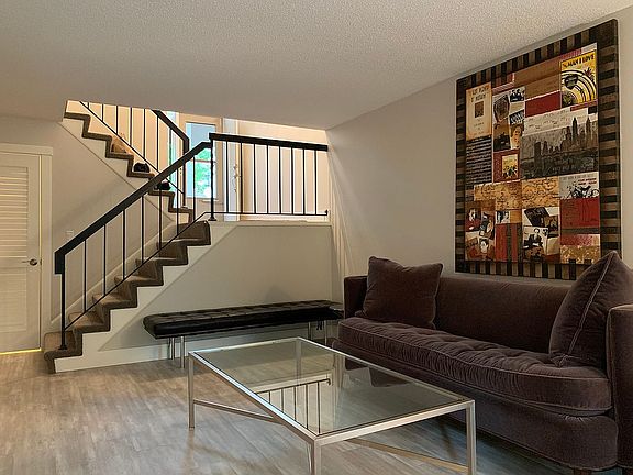 3rd image of 1785 Archer Ct N