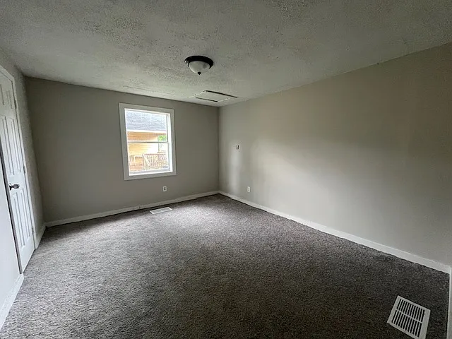 111 Kentucky Ave — Photo 14