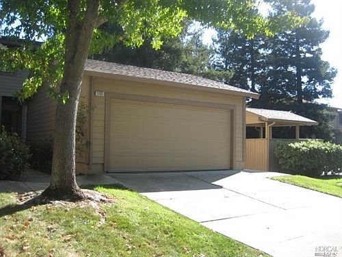 2nd image of 1701 Marylyn Cir