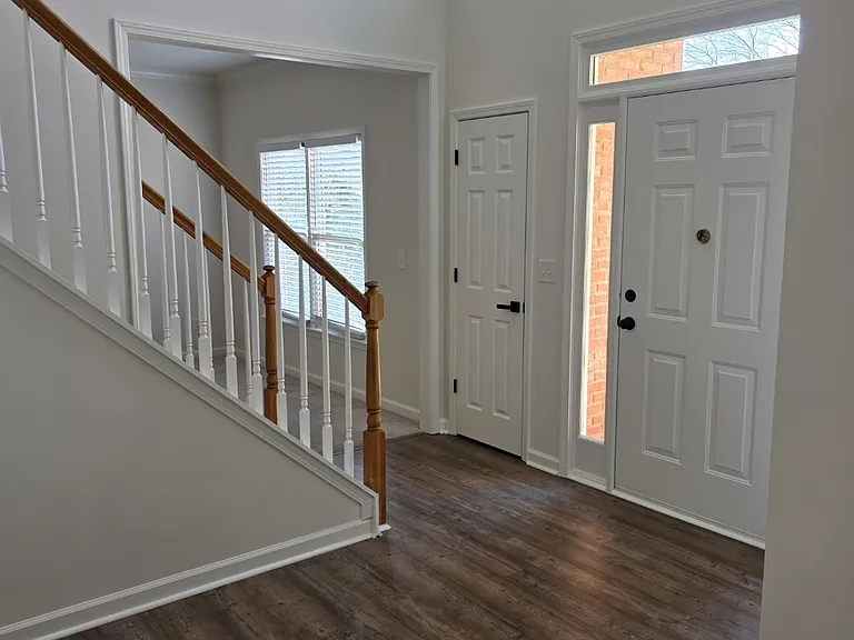 100 Silver Water Ct — Photo 15