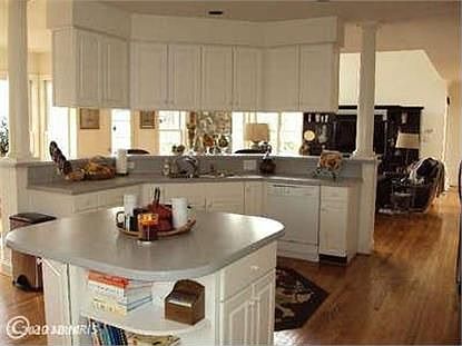 3rd image of 8926 Falls Farm Dr