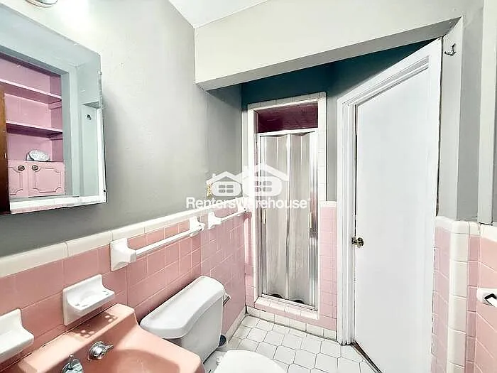940 Center Way SW — Photo 9