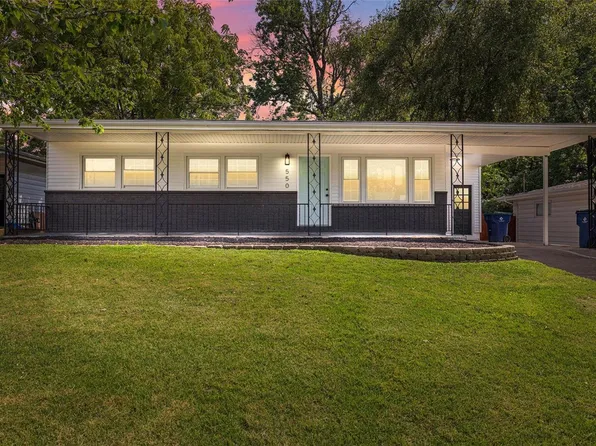 550 Apex Dr, Saint Louis, MO 63126