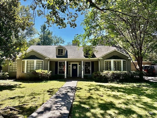 1st image of 325 Woodlawn Dr