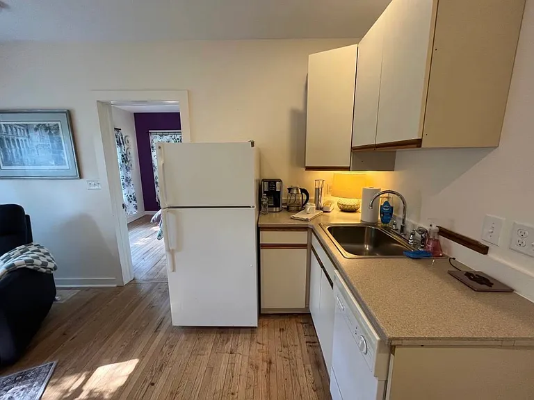 709 N Tioga St #1 — Photo 6