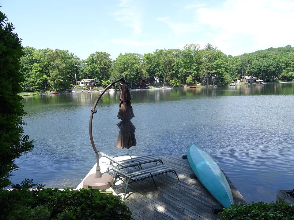 50 Feet of Lake Frontage