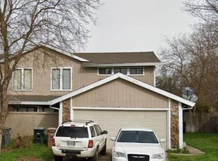 9330 Aizenberg Cir, Elk Grove, CA 95624