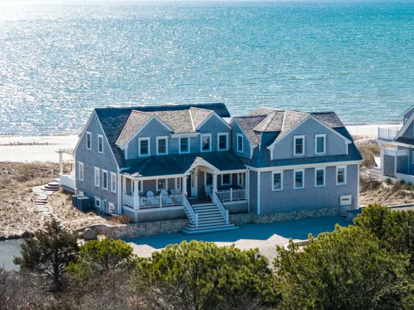 4 Sea Street, Harwich Port, MA 02646