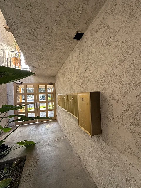 1 bed, 725 sqft, $2,200 — Photo 3