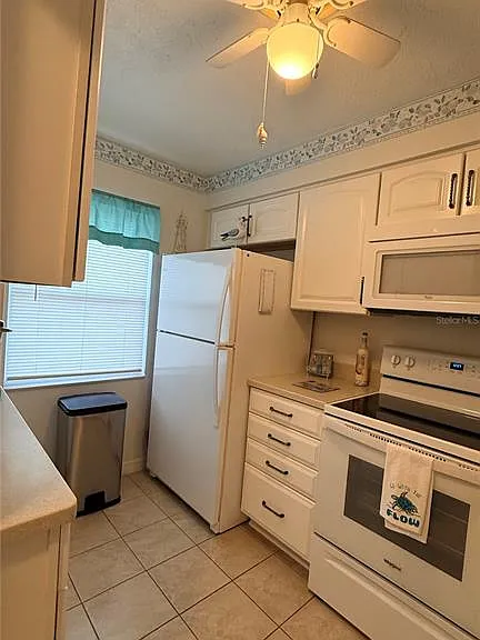 3668 Trophy Blvd — Photo 10