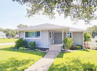 728 McDowell St, Fairbury, NE 68352