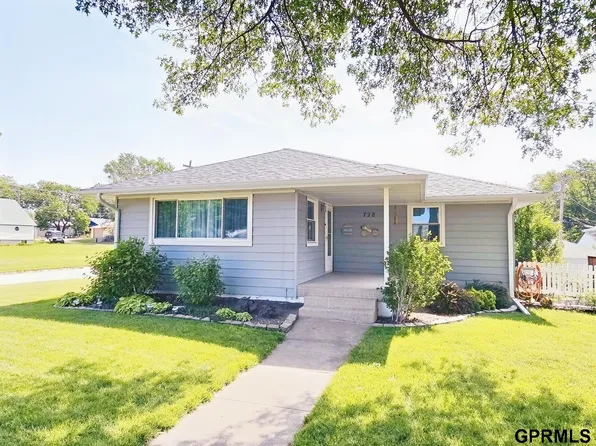 728 McDowell St, Fairbury, NE 68352