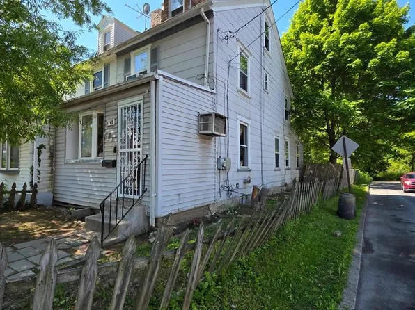 1142 Chestnut St, Darby, PA 19023