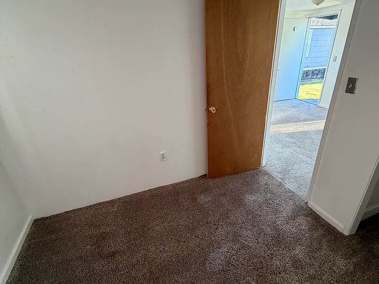 816 2nd Ave NW #1 — Photo 6