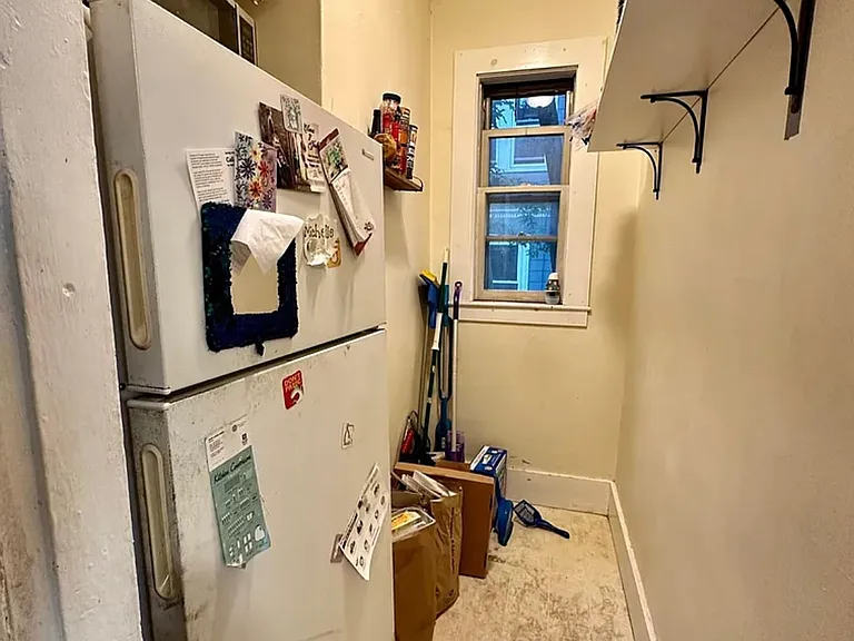 39 Waterhouse St #2 — Photo 3