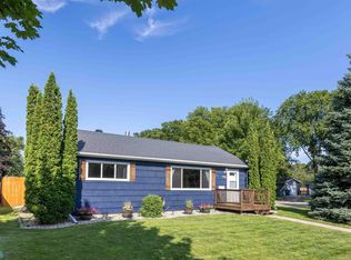 1403 17th St S, Moorhead, MN 56560