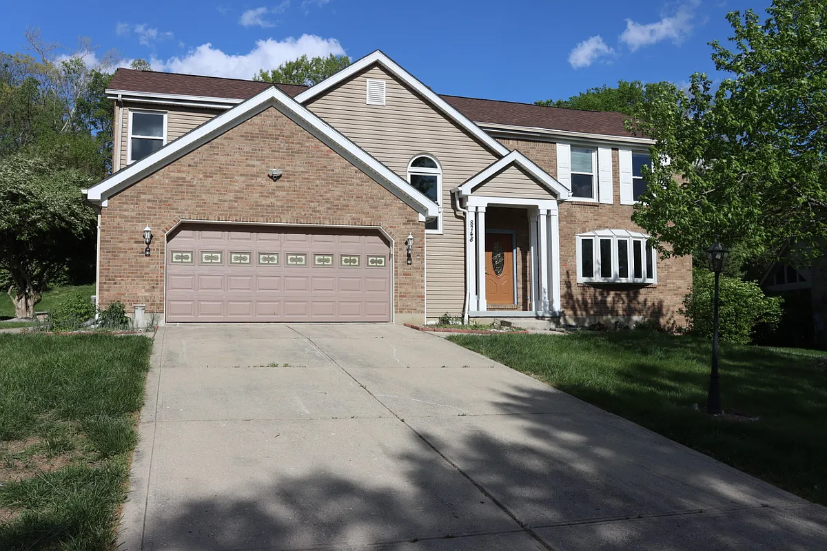 Photo 2 of 2 - Rupp Farm Dr - West Chester, OH Building Photo - Rupp Farm Dr