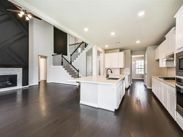 12615 Jetty Ridge Dr, La Marque, TX 77568