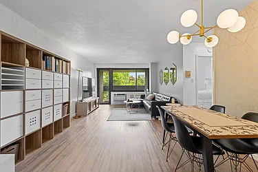 333 Pearl Street, #6M