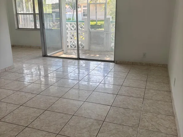 2075 NW 46th Avenue #I102, Lauderhill, FL 33313