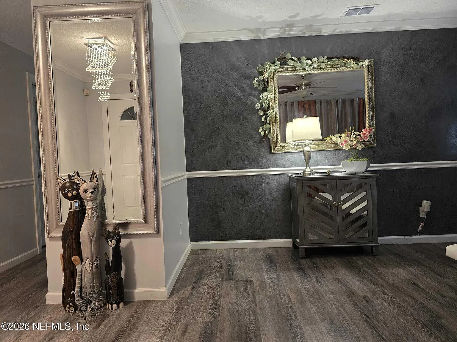 3 bed, 2.0 bath, 1848 sqft, $2,800 — Photo 2