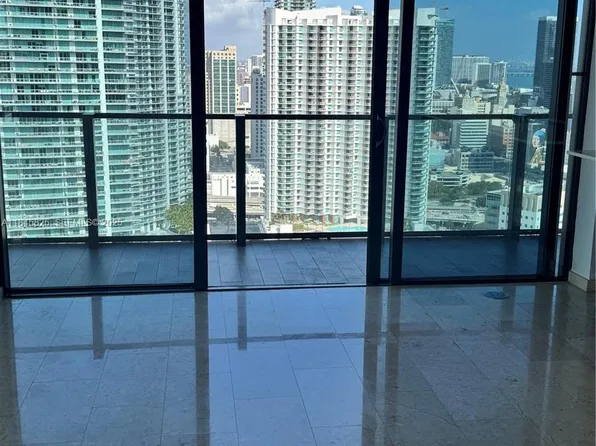 88 SW 7th St, Miami, FL