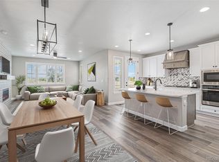 5394 Queen Ct, Arvada, CO 80002