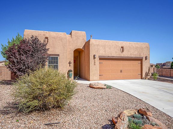 3rd image of 1101 San Luis Ct