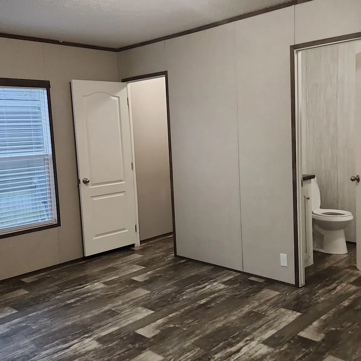 3 bed, 1056 sqft, $1,099 — Photo 4