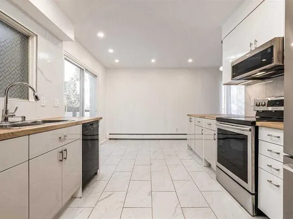 6919 N Elbow Dr SW #141, Calgary, AB T2V 0E6