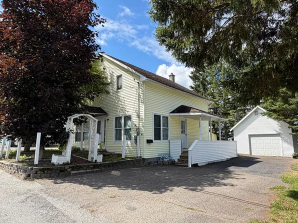 157 Pleasant Avenue, Madawaska, ME 04756