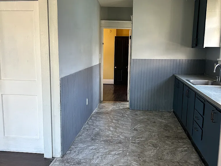 290 7th St #2 — Photo 6