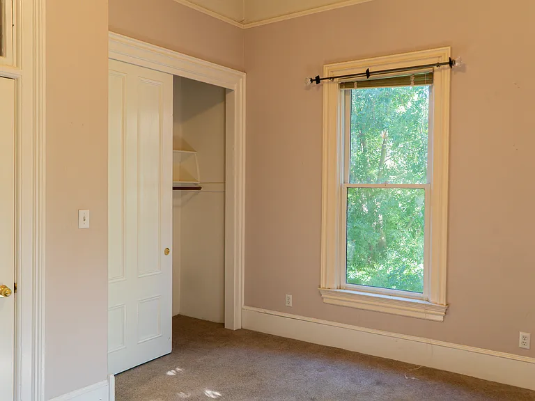 925 F St #2 — Photo 15