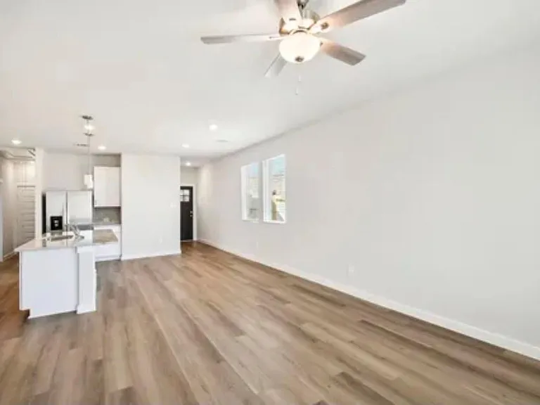 9450 Herons Preserve — Photo 9