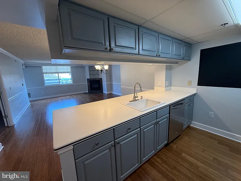1276 N Wayne St #1205 — Photo 6