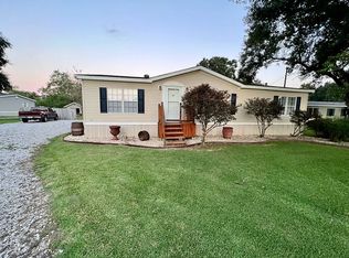221 Robbie St, Breaux Bridge, LA 70517