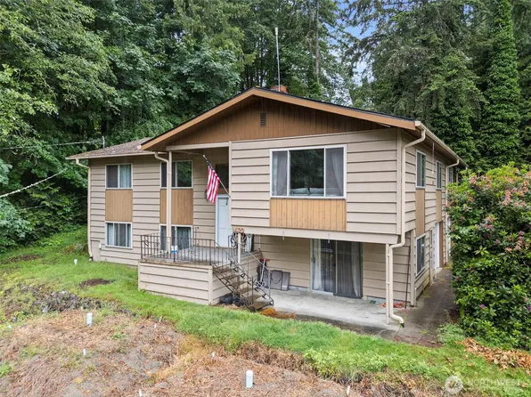 1422 Colchester Dr SE, Port Orchard, WA 98366