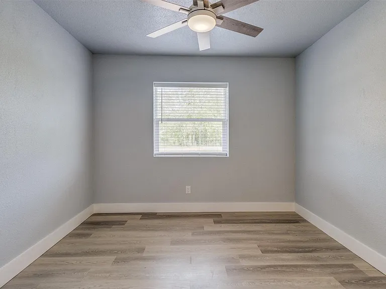 100 County Road 4140 — Photo 21