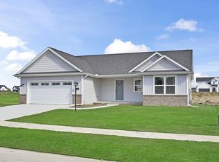 714 Cole Ln, Mahomet, IL 61853