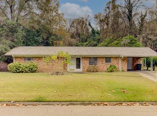 214 Hildegarde Ter, Vicksburg, MS 39183