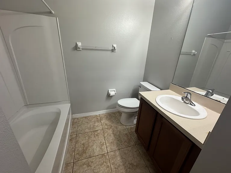 811 Ashworth Overlook Dr #811 — Photo 14