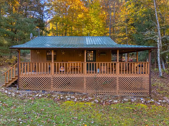 3rd image of 3391 Laurel Wood Rd