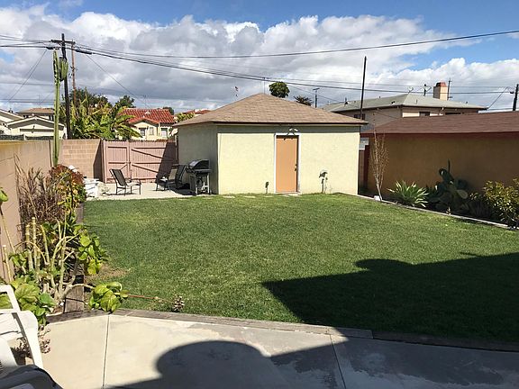 Large yard and patio area