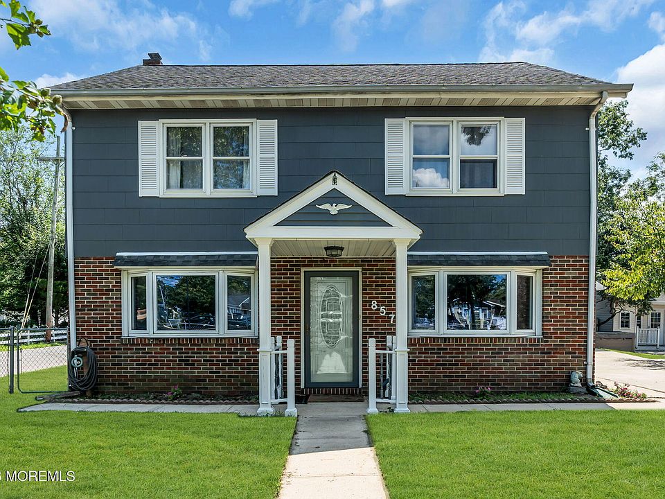1st image of 857 Stapleton Avenue
